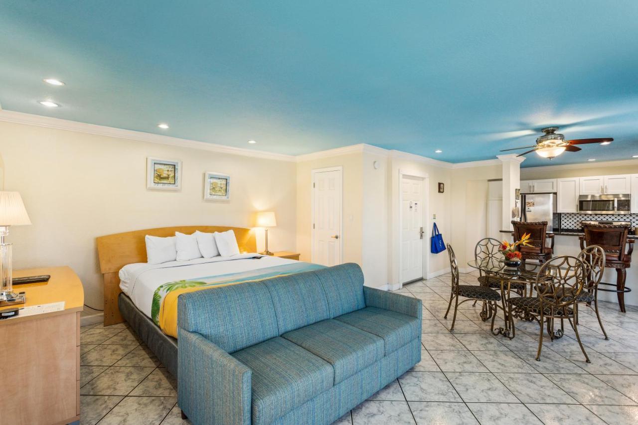 Bayview Plaza Waterfront Resort St. Pete Beach Exterior foto