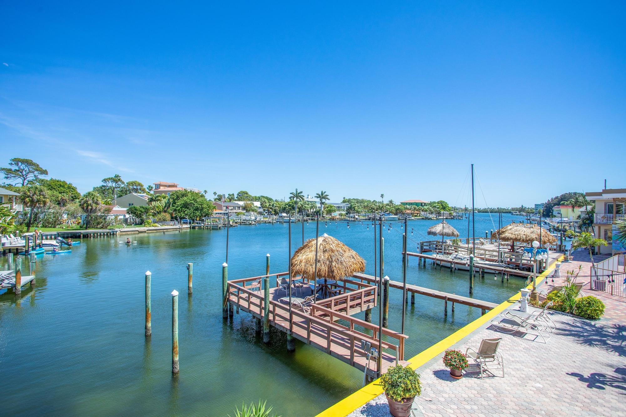 Bayview Plaza Waterfront Resort St. Pete Beach Exterior foto
