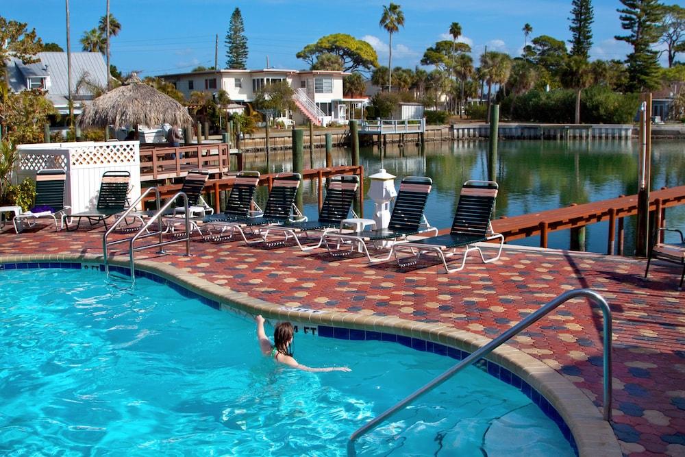 Bayview Plaza Waterfront Resort St. Pete Beach Exterior foto