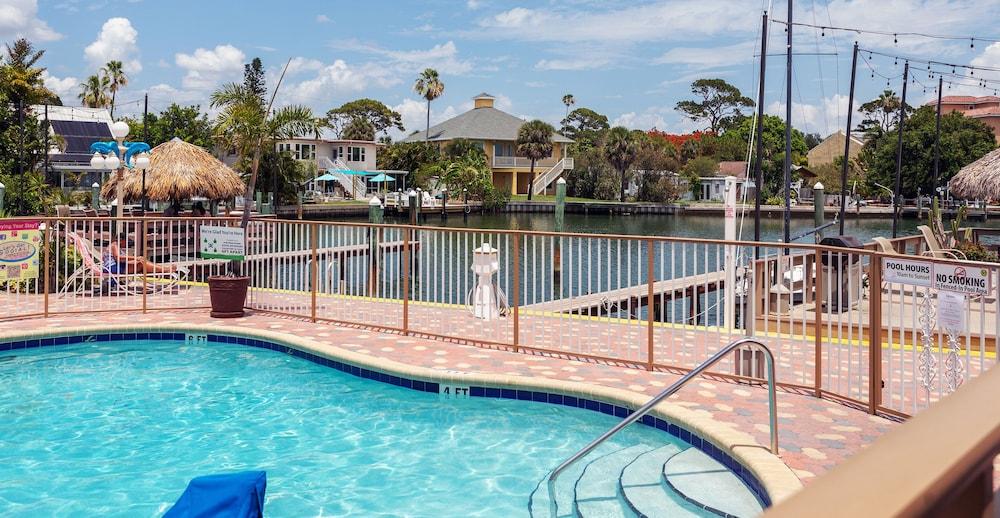Bayview Plaza Waterfront Resort St. Pete Beach Exterior foto