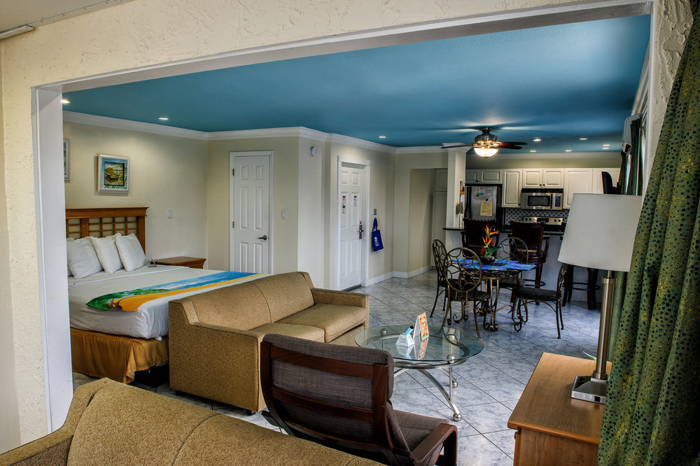 Bayview Plaza Waterfront Resort St. Pete Beach Exterior foto