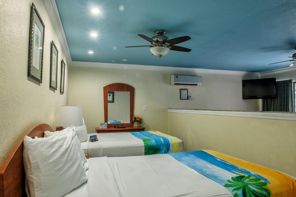 Bayview Plaza Waterfront Resort St. Pete Beach Exterior foto